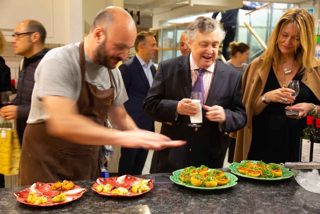 (left to right) Chef Leandro Carreira with Ambassador Manuel Lobo Antunes.