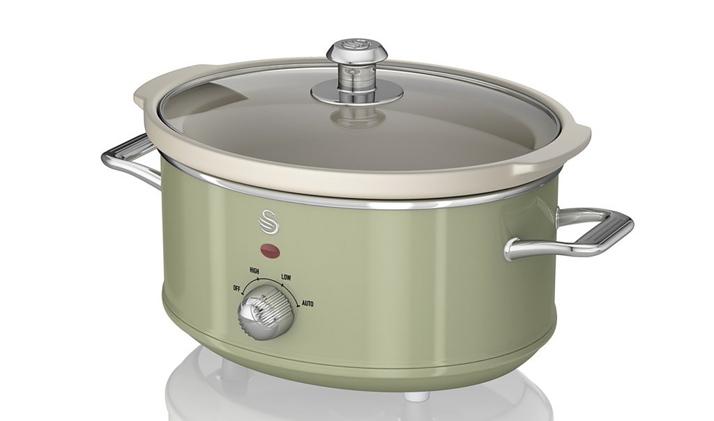 Above: Swan's Retro Slow Cooker is one of Wayfair’s highlighted products as consumers are cooking more from scratch.