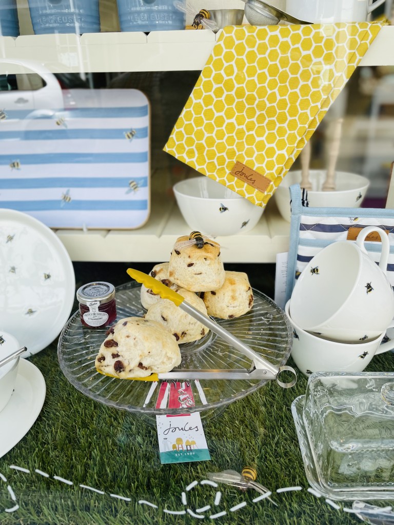 Above: Detail from The Kitchen Range Cookshop’s Bee Window.