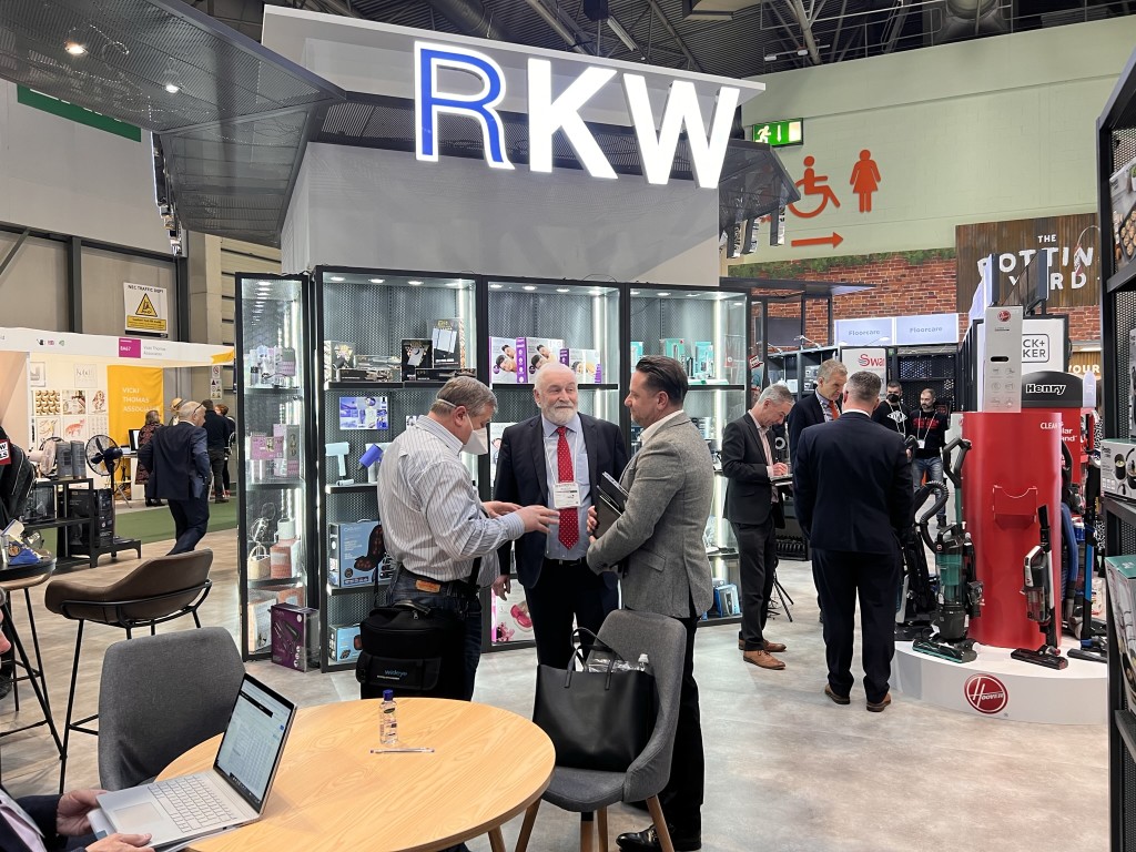 Above: Like many housewares exhibitors, RKW enjoyed a busy show.
