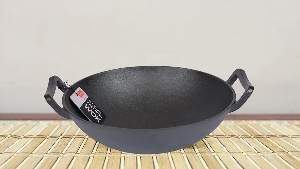 Above: The new cast iron wok.